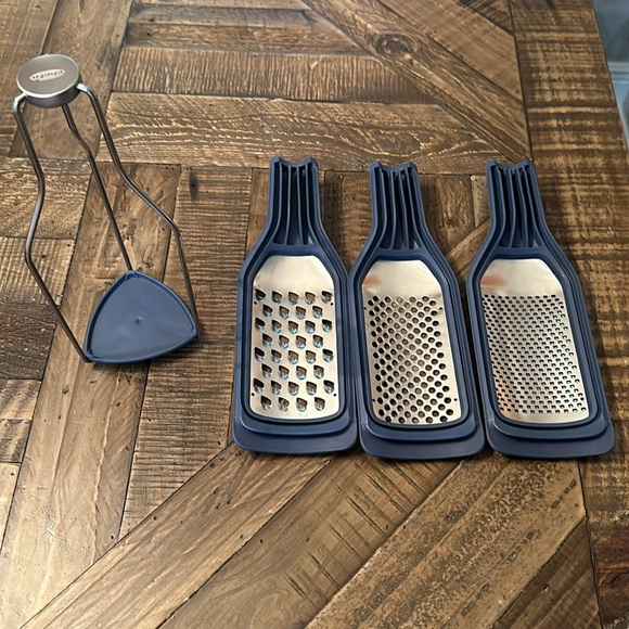 Chef'n Tower Grater - Picture 11 of 11